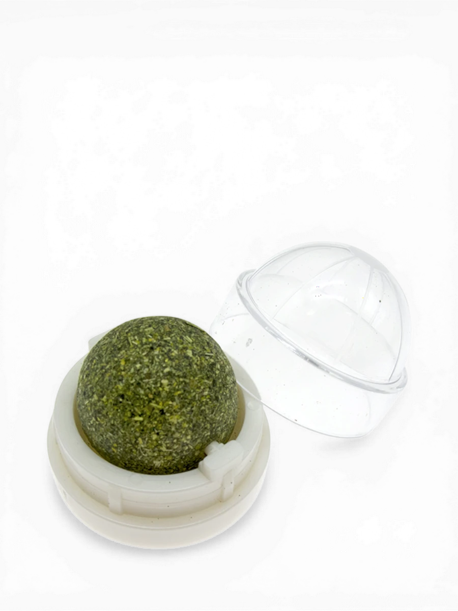 Кот Лукас игрушка для кошек шарик вращающийся из натуральной кошачьей мяты на липучке 4.7 × 4.3 см 30 г